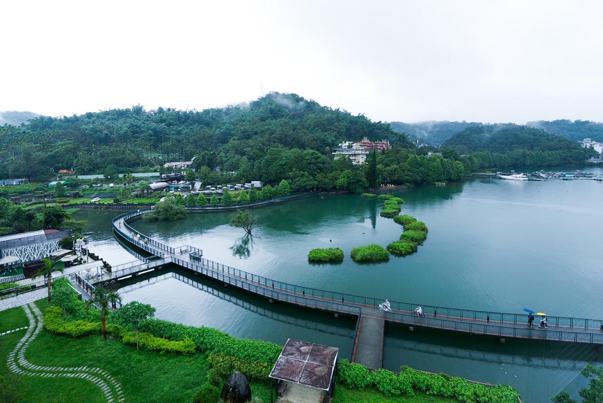 Zhaohong Homestay Юйчи Экстерьер фото