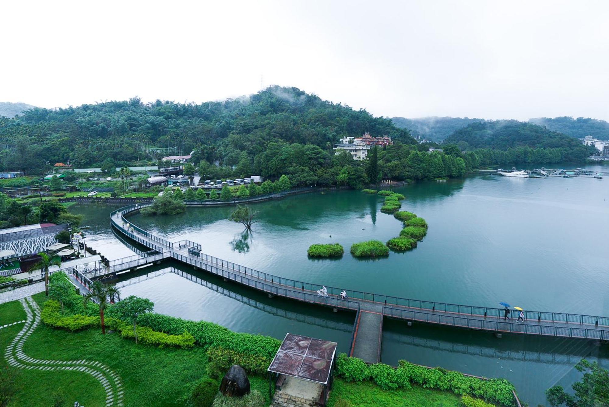 Zhaohong Homestay Юйчи Экстерьер фото
