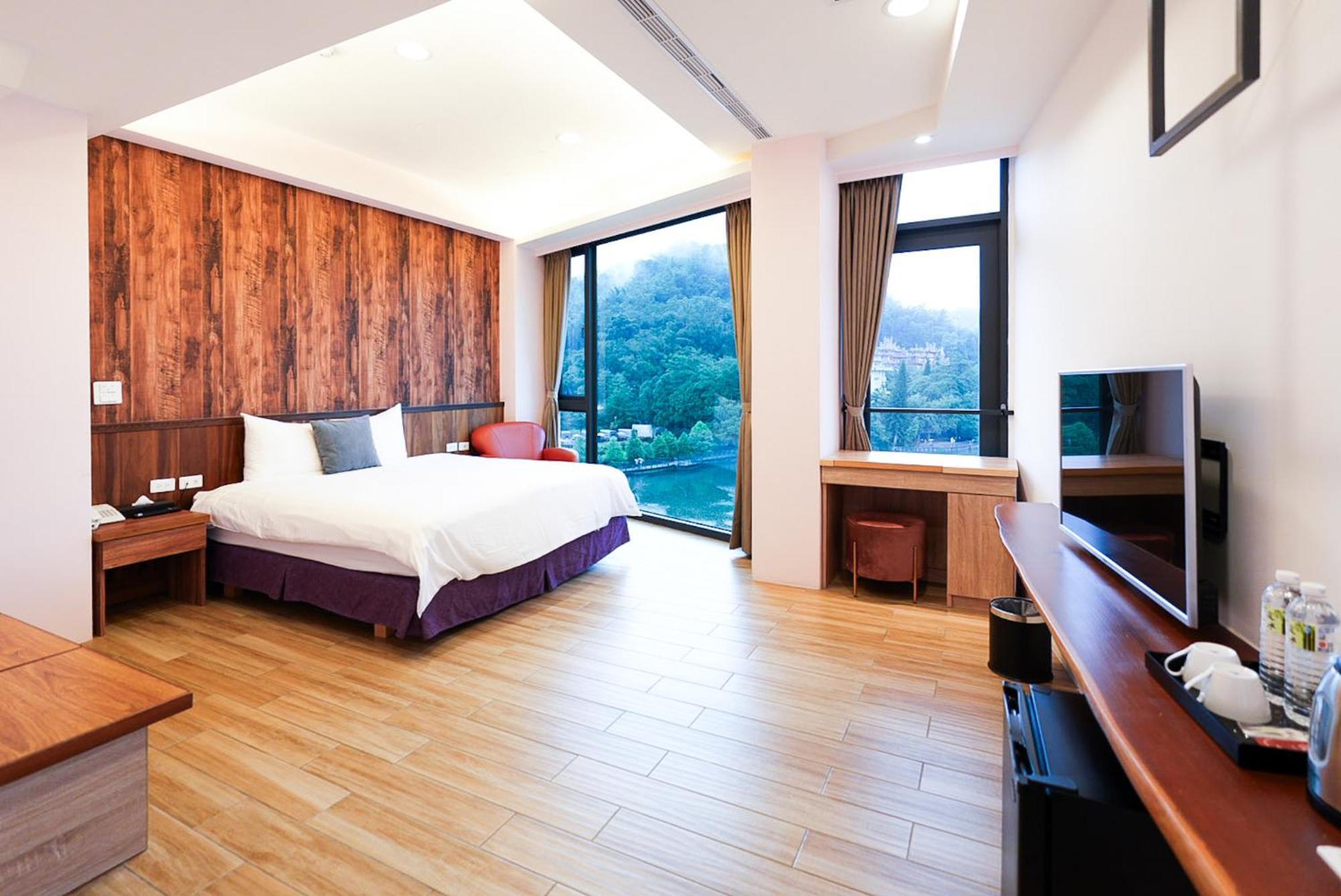 Zhaohong Homestay Юйчи Экстерьер фото
